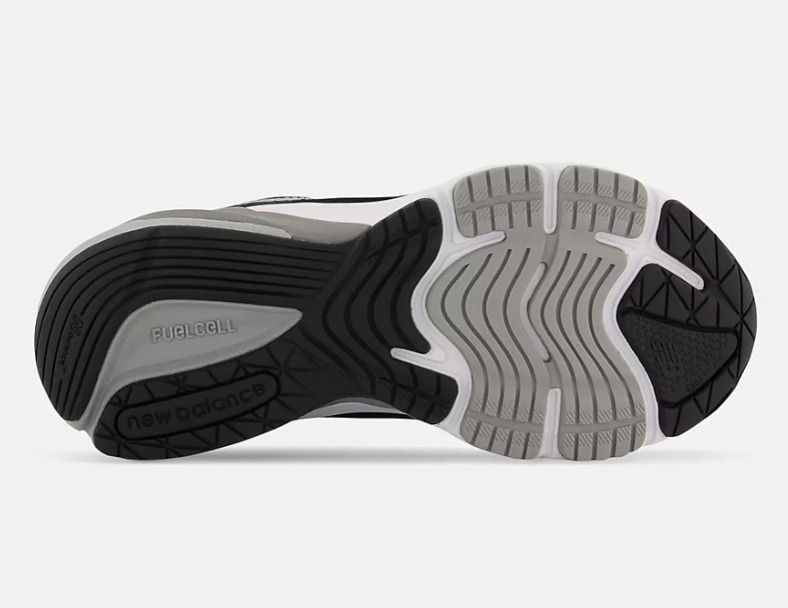 New Balance】☆完売必須☆大人もOK☆New Balance 990v6 (New