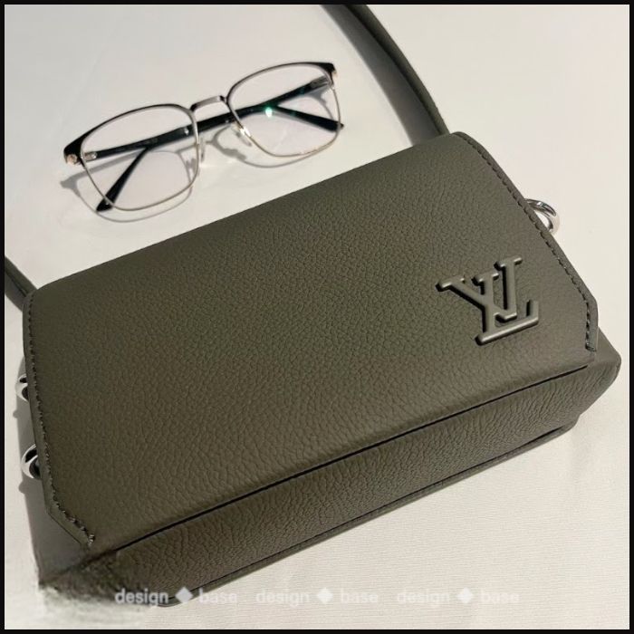 ◇日常使いに【 LV 】ファストライン・ウエアラブル ウォレット (Louis