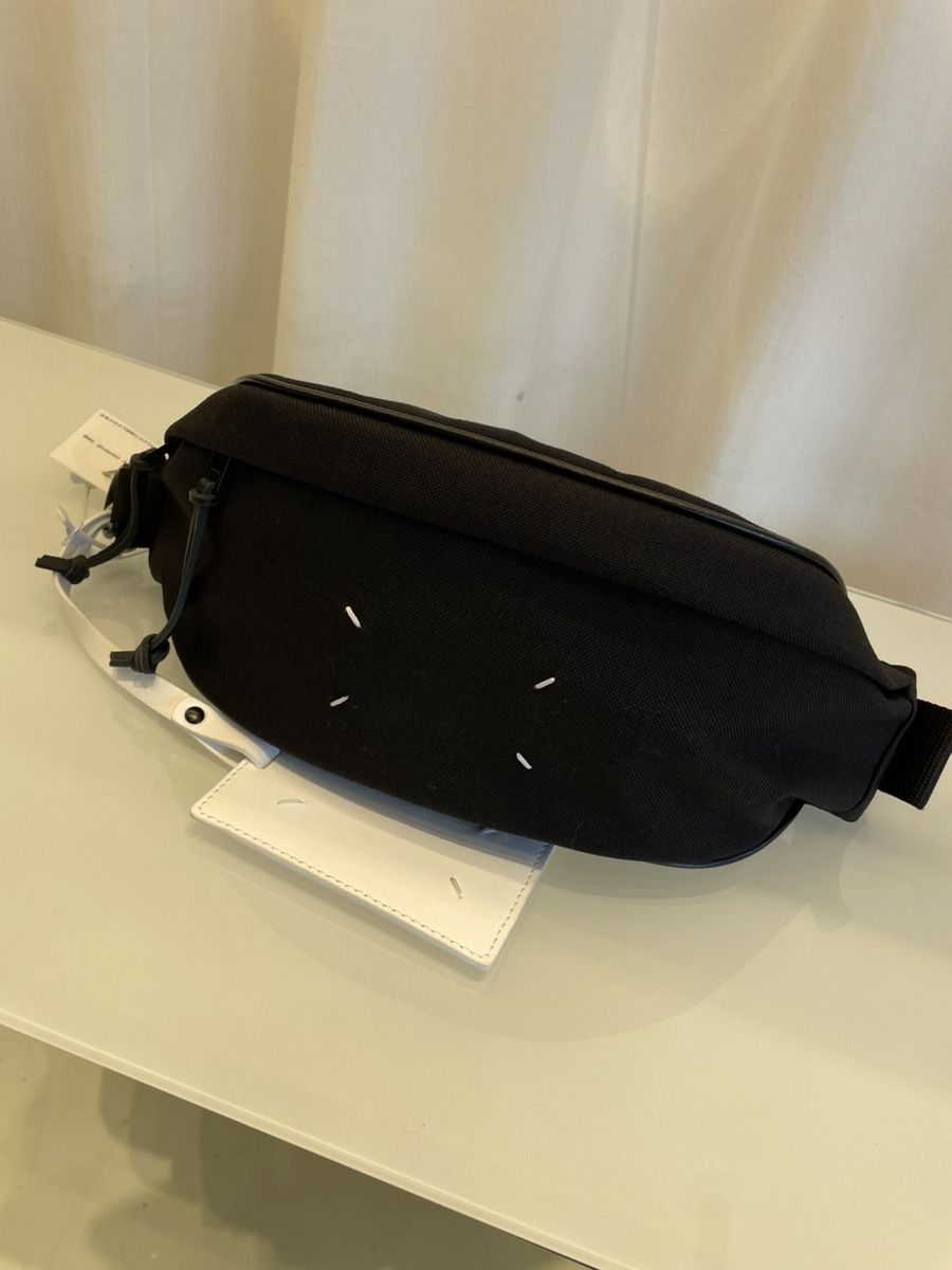 MAISON MARGIELA 18AW 初期 ステレオタイプ ボディバッグ MAISON MARGIELA 18AW 初期 ステレオタイプ ボディバッグ - メルカリ