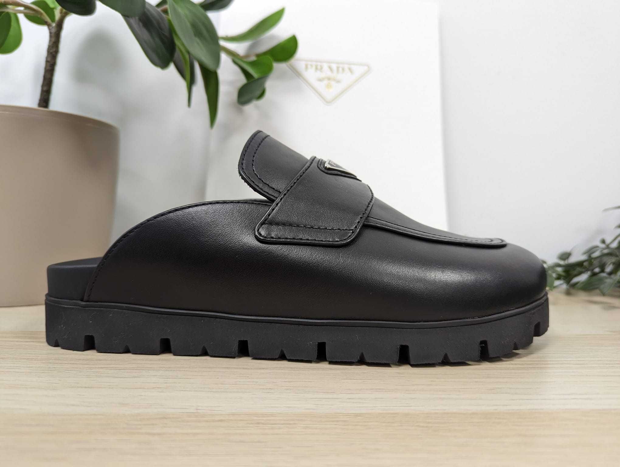 ６万取引突破★UPS速達便利用！【PRADA★プラダ】シューズ 6万取引突破☆UPS速達便利用！【PRADA】2EG400 3ON8_スニーカー