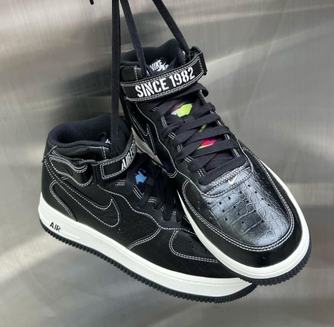 スニーカー NIKE AIR FORCE 1 MID '07 LX BLACK/BLACK-IVORY 22~29cm NIKE AIR FORCE 1 MID '07 LX BLACK/BLACK-IVORY 22~29cm (Nike