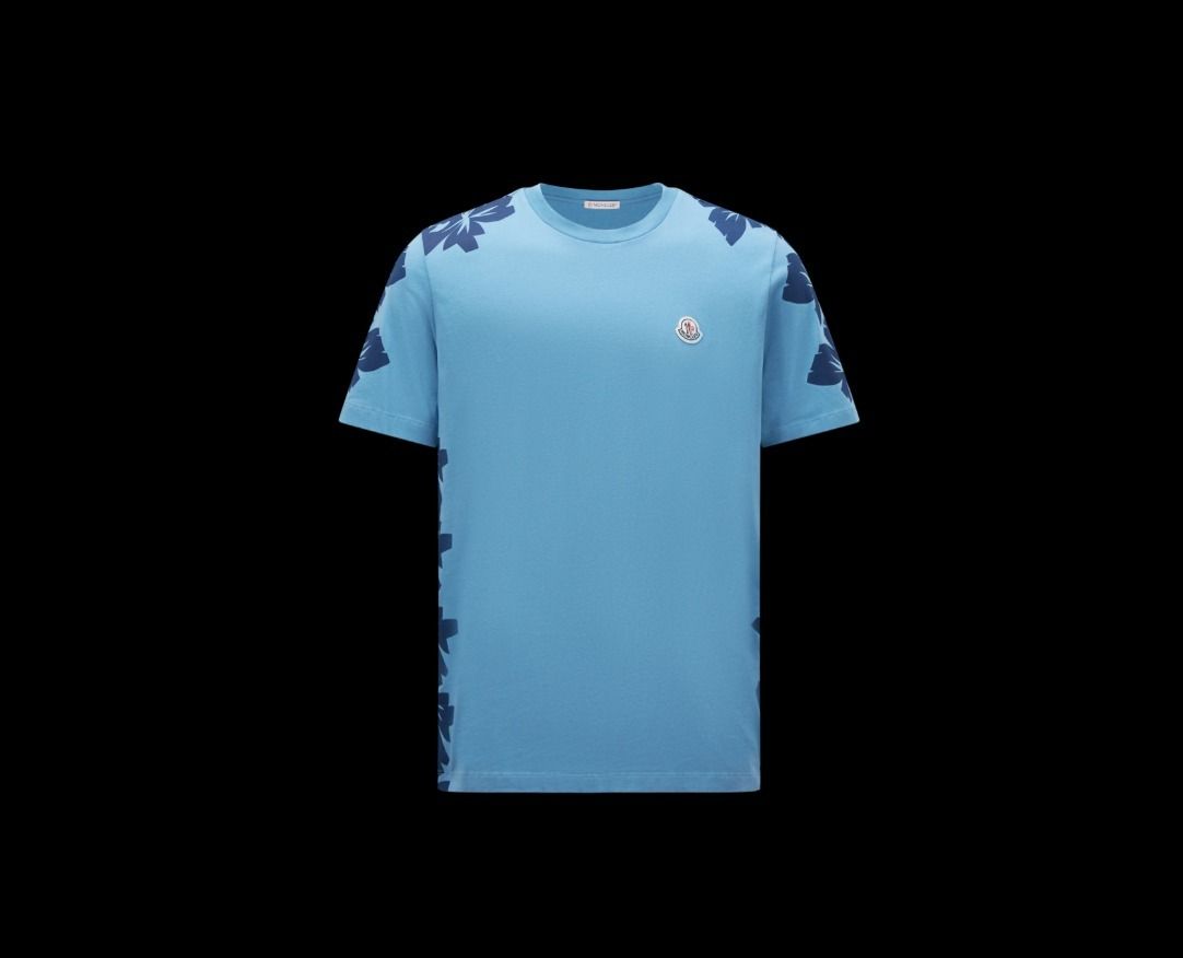 入荷now 安全 MONCLER2023春夏 クルーネック半袖Tシャツ ハイビスカスモチーフ カットソー(長袖+七分)