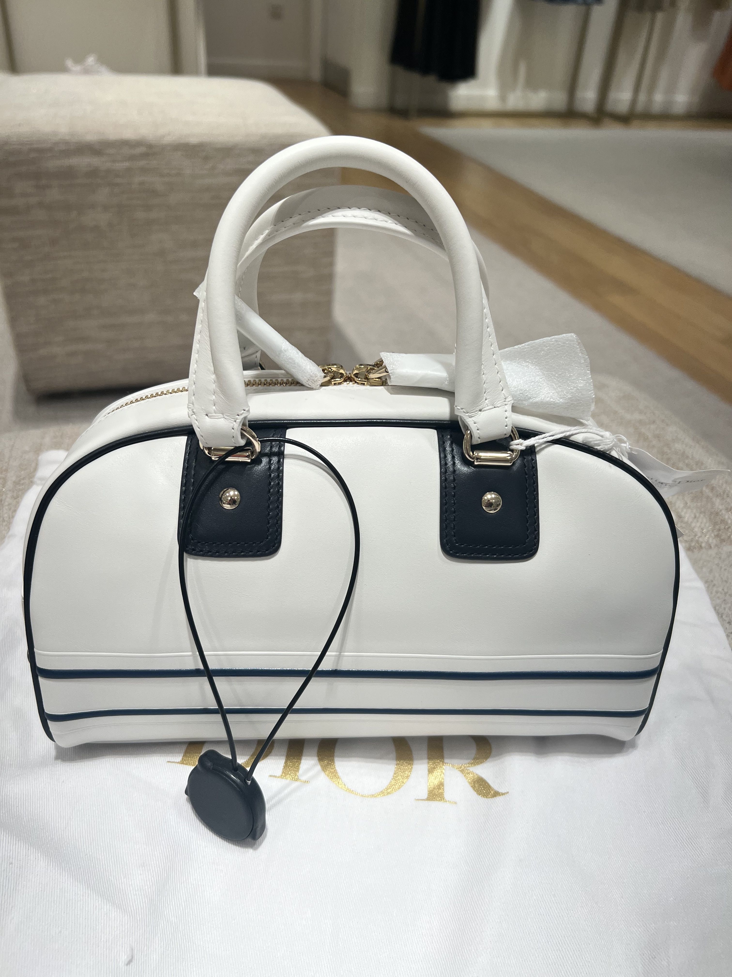 DIOR直営 セール！VIBE カナージュ ボーリングバッグ スモール DIOR直営 セール！VIBE カナージュ ボーリングバッグ スモール