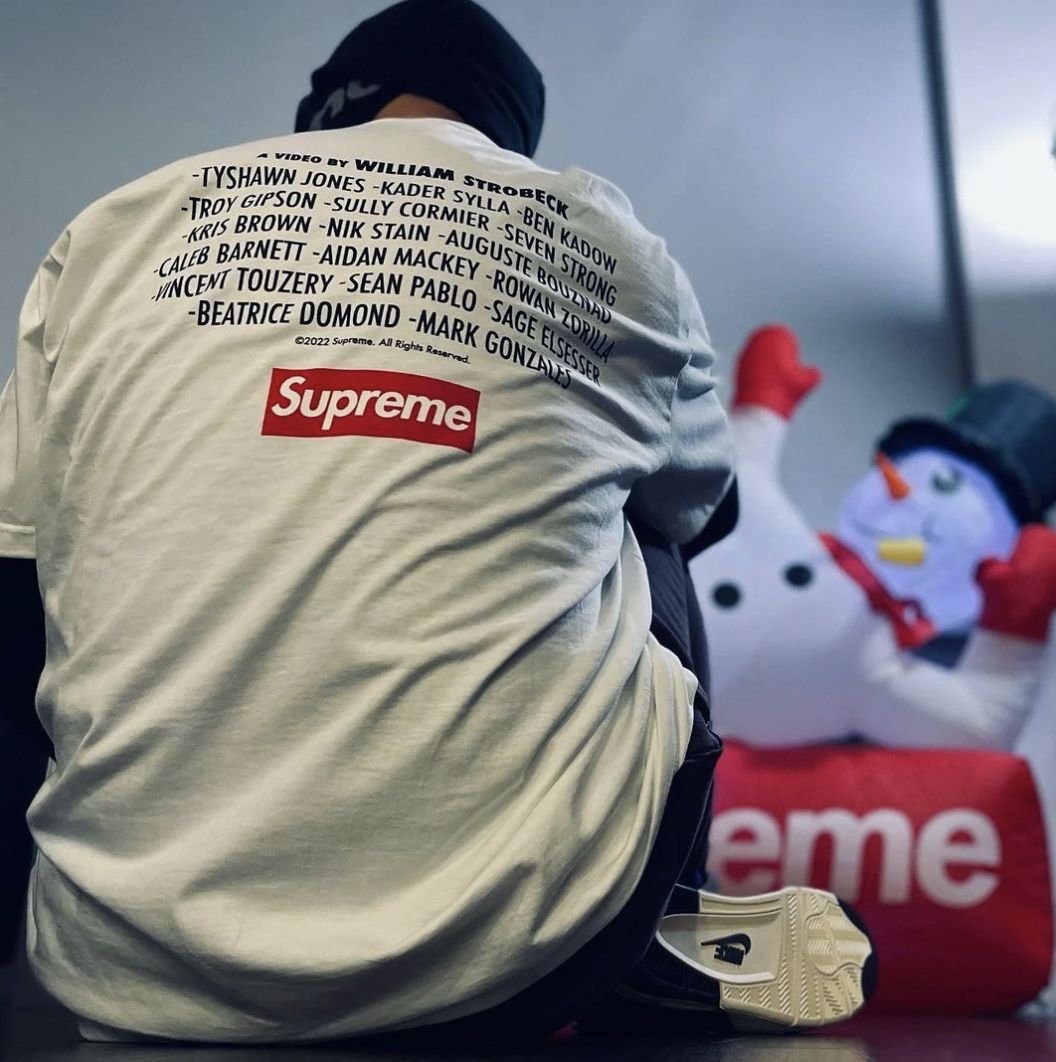 Supreme シュプリーム プレイデッド Tシャツ FW22 関税送料込 Supreme シュプリーム プレイデッド Tシャツ FW22 関税送料込