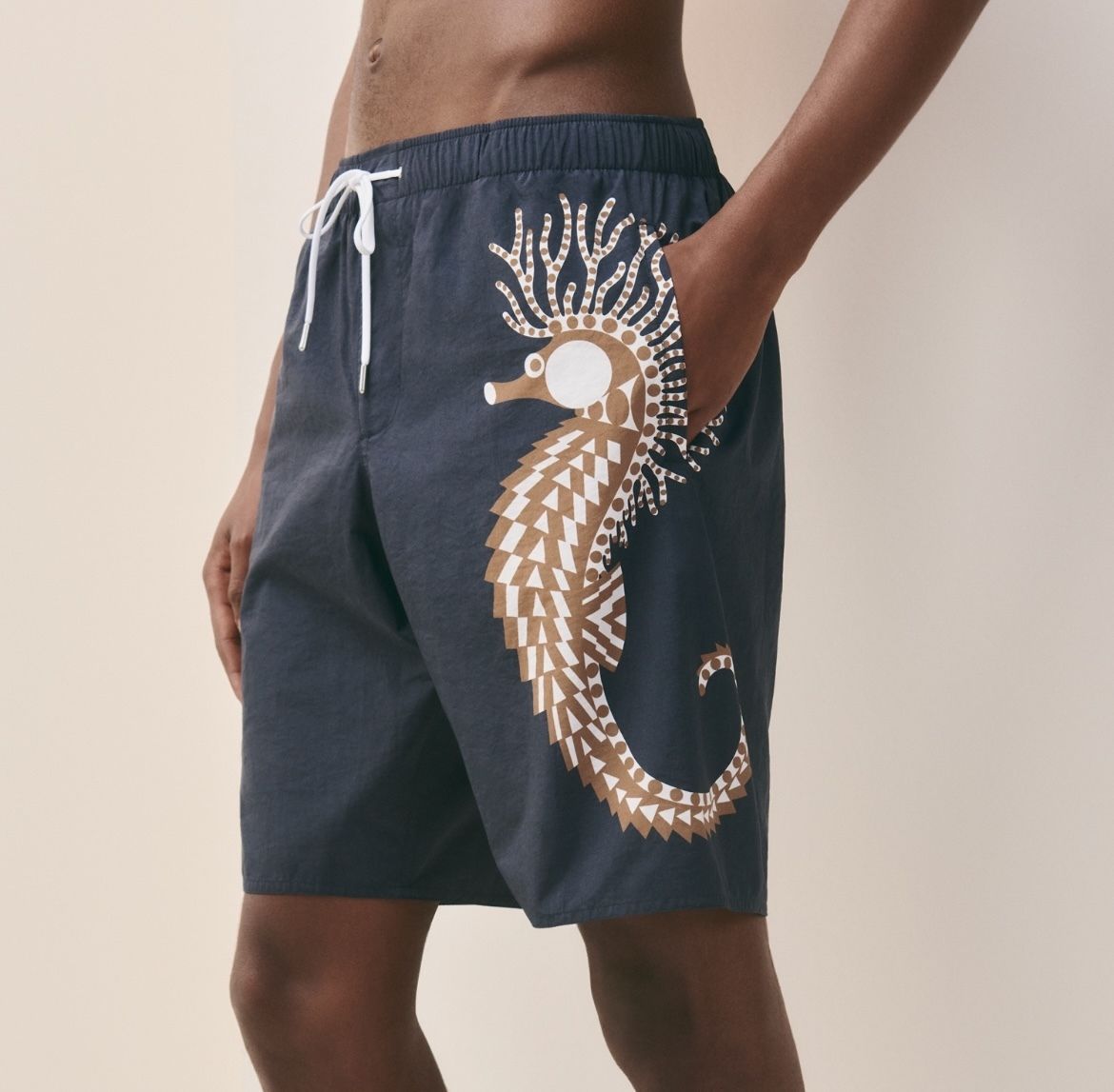 【インパクト抜群の柄と色がポイント】HERMES キャメロン 水着 たつのおとしご柄がインパクト大 Hermes Look at Mi 水着