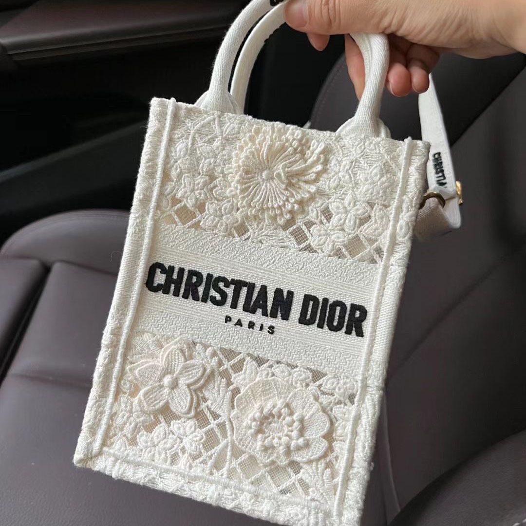 海外在庫もわずか 希少】Dior ハンドバッグ ショルダーバッグ (Dior