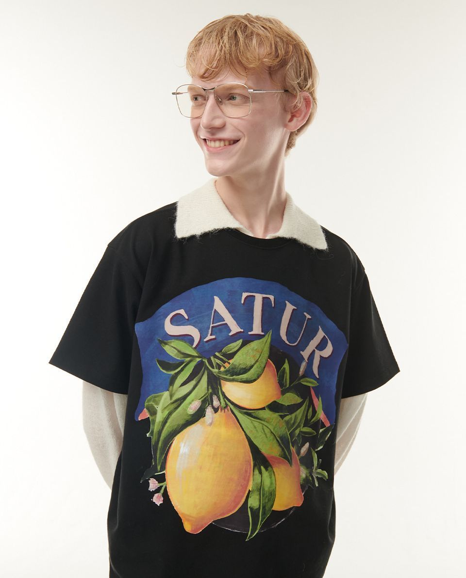 [韓国人気] SATUR★Citron Summer Graphic T-Shirt★Tシャツ(男) 韓国SATUR セター】Citron Summer Graphic T-Shirt (SATUR/T