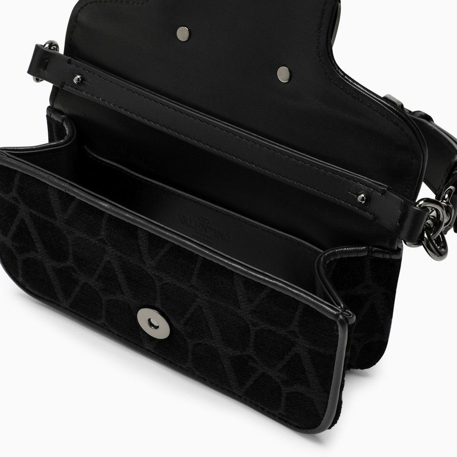 VALENTINO トワル イコノグラフ x レザー ショルダーバッグ 楽天市場】ヴァレンティノ・ガラヴァーニ ショルダーバッグ ロゴ