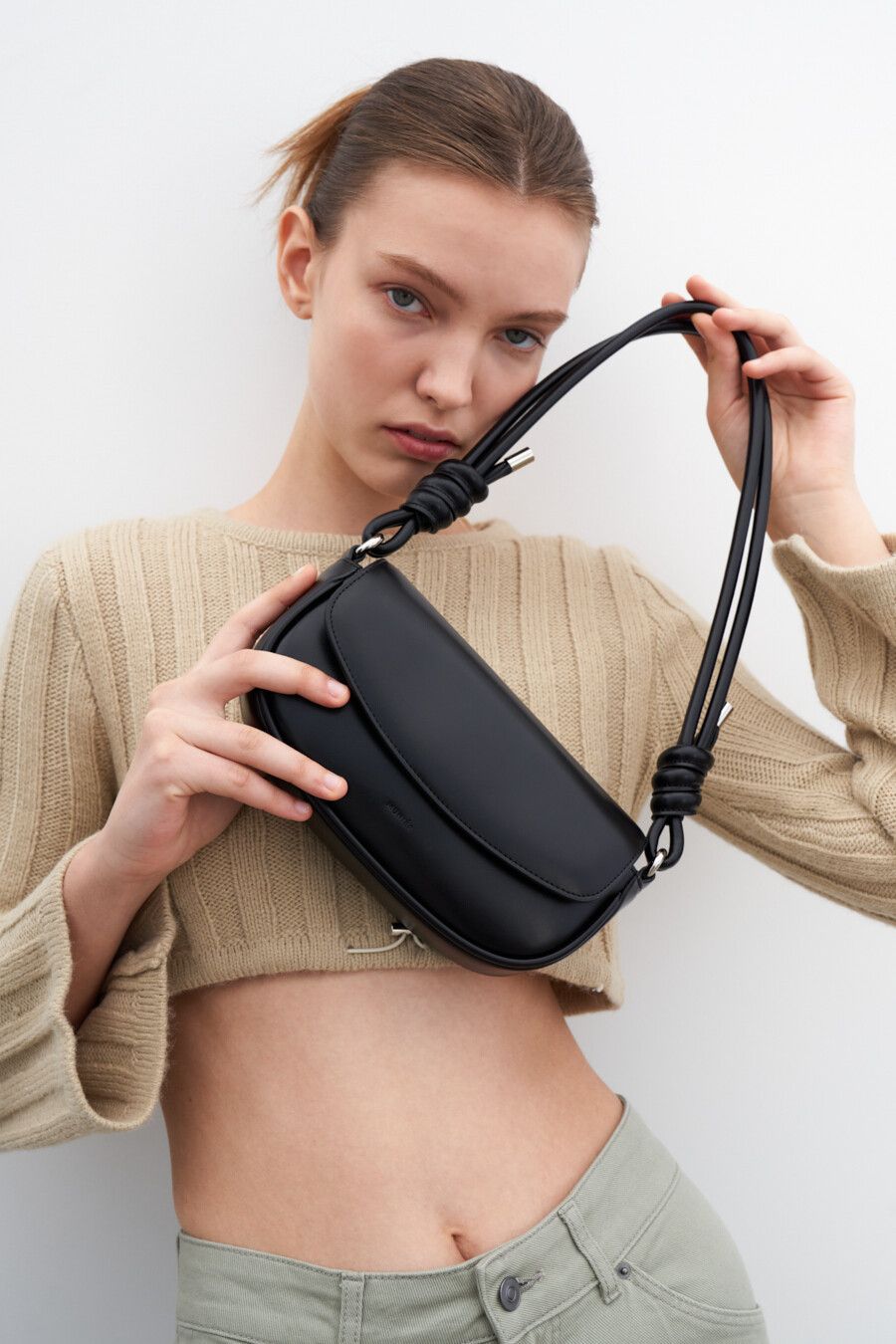MUNIER★韓国★人気バッグブランド★KNOTTED FLAP BAG_4COLORS MUNIER☆韓国☆人気バッグブランド☆KNOTTED FLAP BAG_4COLORS