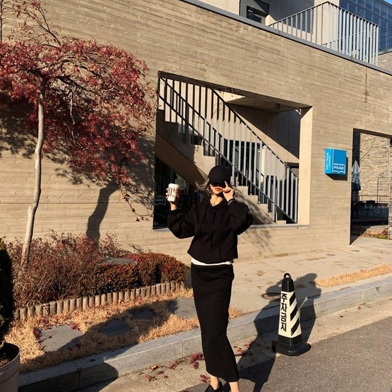 セットアップ 重ね着風 パーカー ロングスカート 無地 韓国 2色 セットアップ 重ね着風 パーカー ロングスカート 無地 韓国 2色