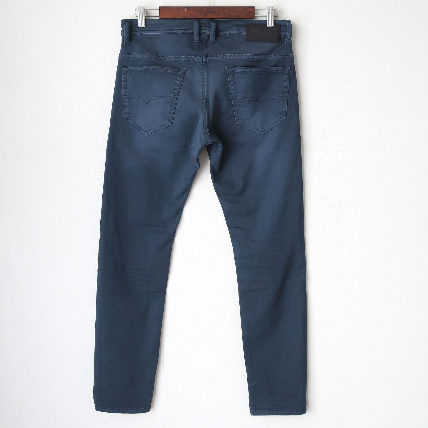 ☆即発☆ DIESEL 細身 ジョグジーンズ ストレッチ THOMMER-Y-NE (DIESEL/デニム・ジーパン) 95127592【BUYMA】