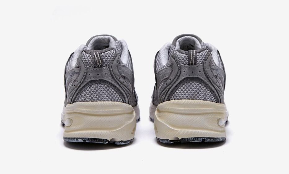セットアップ ☆New Balance☆MR530TG☆レトロ☆男女兼用☆送料・関税込 ウォーキング・ランニングウェア