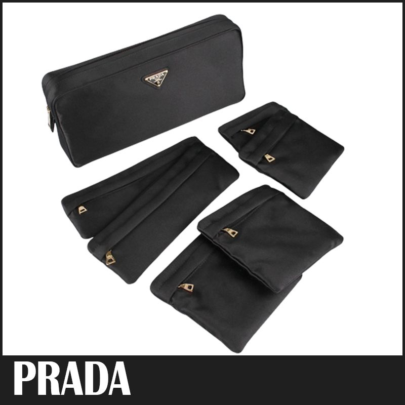 高評価アイテム ☆送料関税込☆PRADA Silk satin ジュエリーケース ポーチ 小物