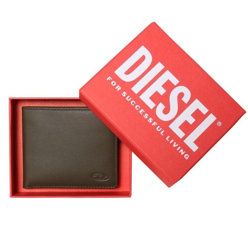 国内即発 DIESEL X08424 P0685 H9032 二つ折り財布 国内即発 DIESEL X08424 P0685 H9032 二つ折り財布 (DIESEL