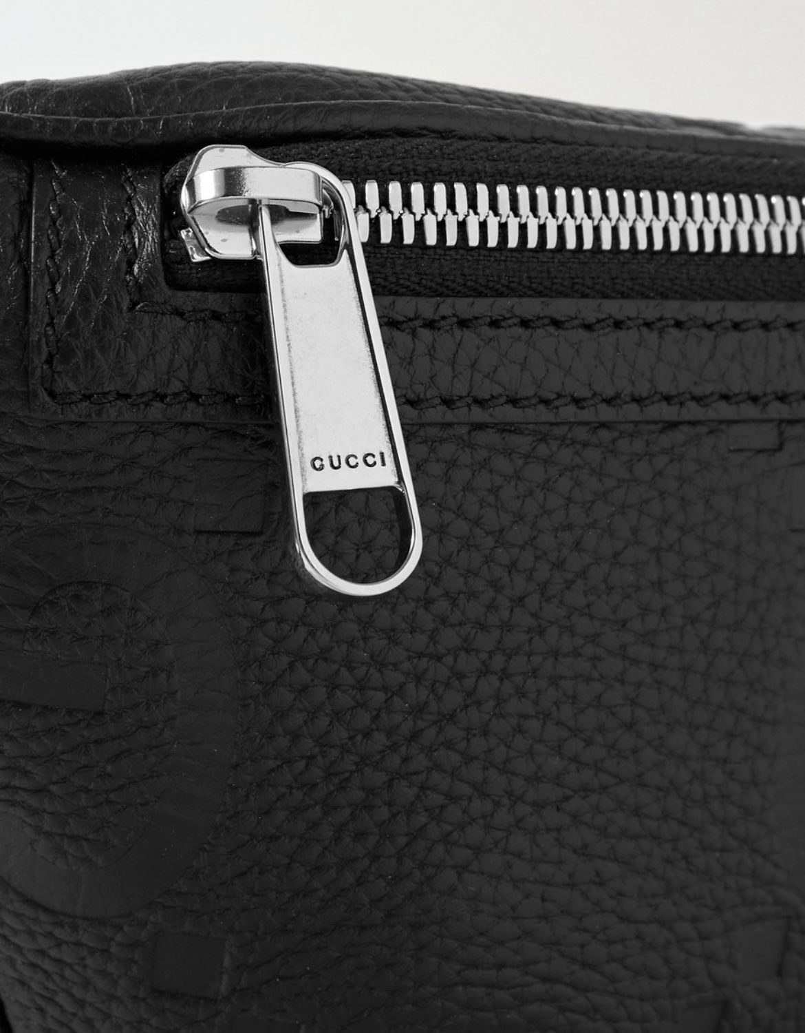 GUCCI ロゴ デボス グレインレザー ベルトバッグ 人気 GUCCI ロゴ デボス グレインレザー ベルトバッグ 人気 (GUCCI