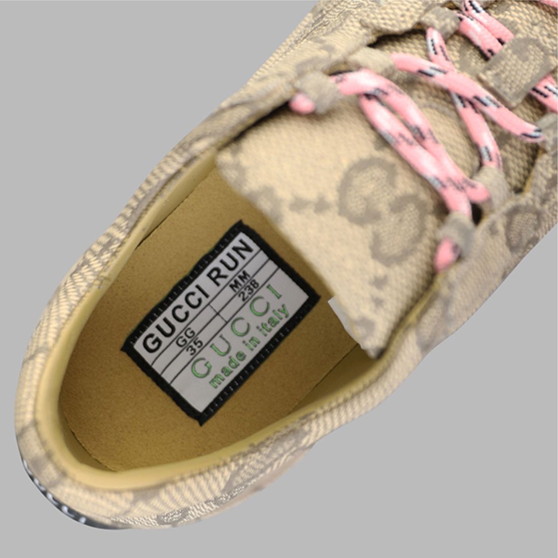 関税負担なし☆GUCCI グッチ GUCCI RUN ウィメンズ スニーカー