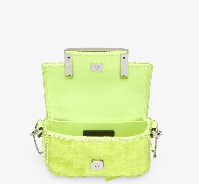 アウトレット【FENDI】ナノ バケットチャーム イエロー チェーン フェンディ FENDI ナノバゲット 7AR844 イエロー レザー