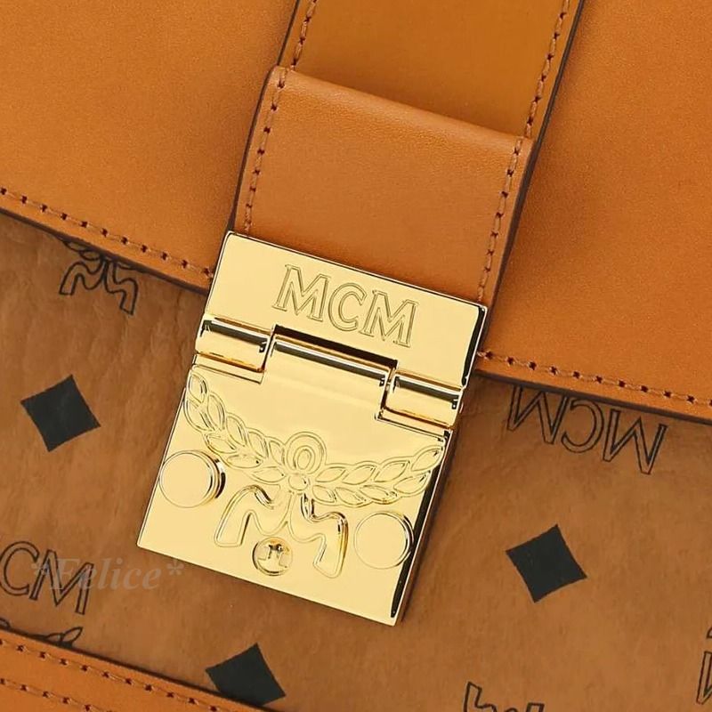 【MCM】AREN ショルダーバッグ - ヴィセトス【関税送料込】 MCM】 ヴィセトス ショルダーバッグ 関税/送料込 (MCM