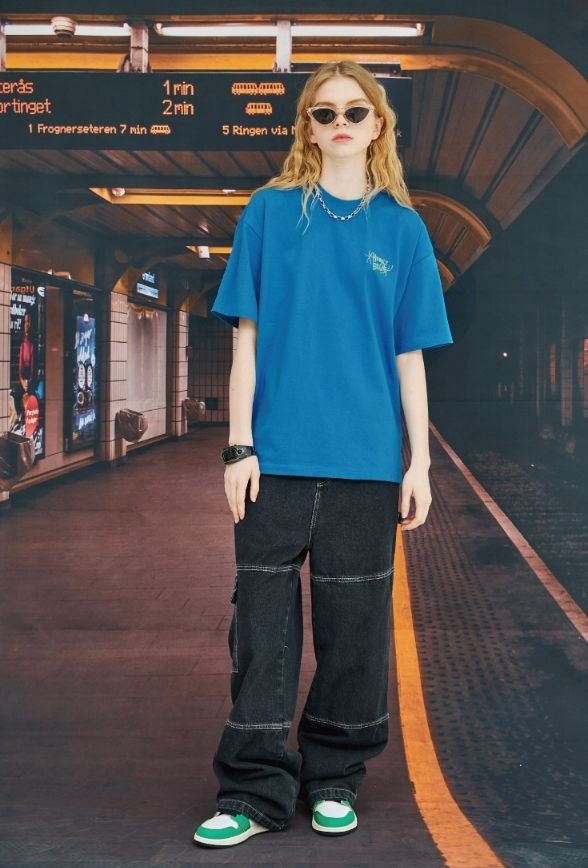 【CPGN STUDIO】Holly Break Embroidery Short Sleeve T-shirt CPGN STUDIO】Holly Break Embroidery Short Sleeve T-shirt