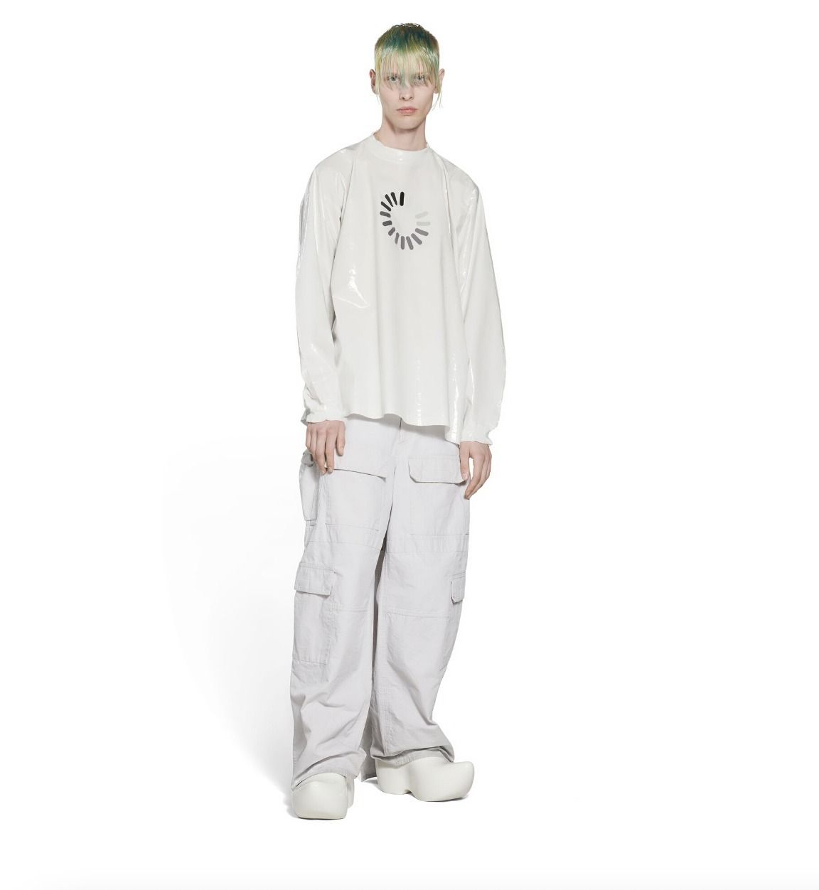 BALENCIAGA】LOADING ERROR MISPLACED NECKLINE 長袖Tシャツ