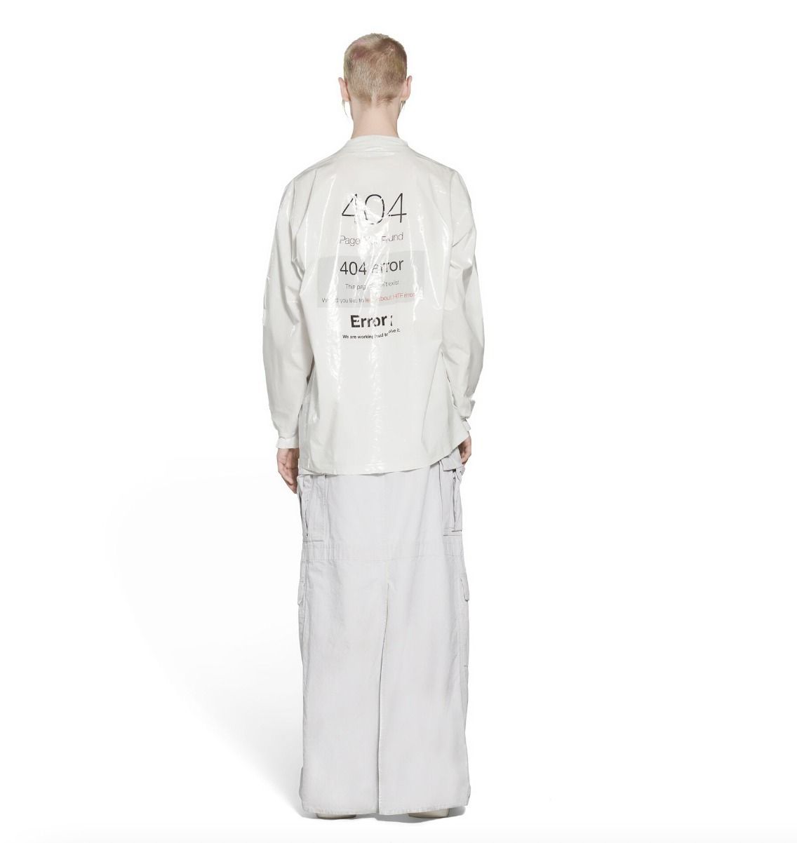 ●送料込●BALENCIAGA●404 Error Loading Tシャツ BALENCIAGA】LOADING ERROR MISPLACED NECKLINE 長袖Tシャツ