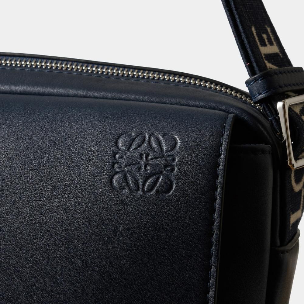 ６万取引突破★UPS速達便利用【LOEWE】B553A72X21 6万取引突破☆UPS速達便利用【LOEWE】B553A72X21 (LOEWE