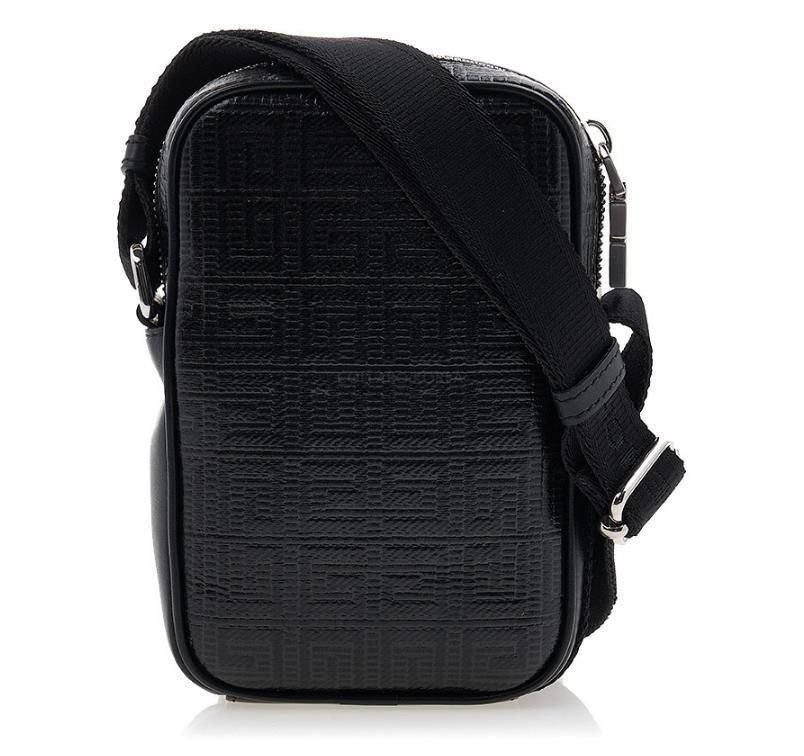 【関税込み】GIVENCHY☆ 4G キャンバス ショルダーバッグ ポーチ ☆送料関税込☆GIVENCHY ロゴ 4Gキャンバス ショルダーバッグ