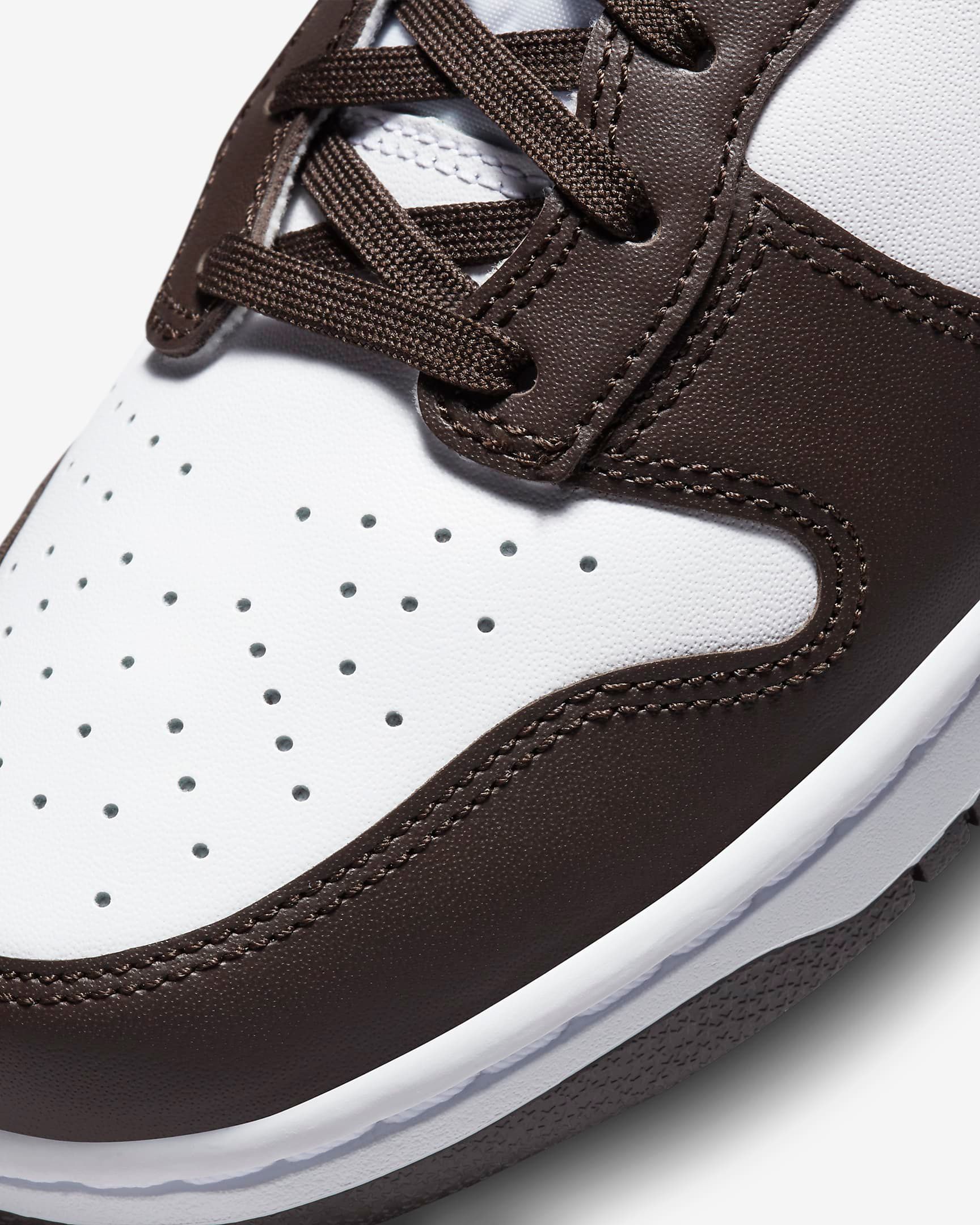 ☆NIKE☆大人気☆DUNK HIGH RETRO ダンクハイ☆追跡可 (Nike