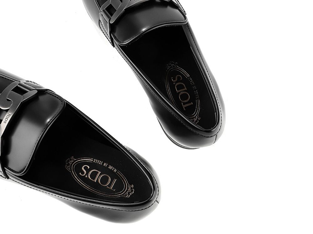TOD'S☆関税込み メンズ ケイト メタルチェーン ローファー