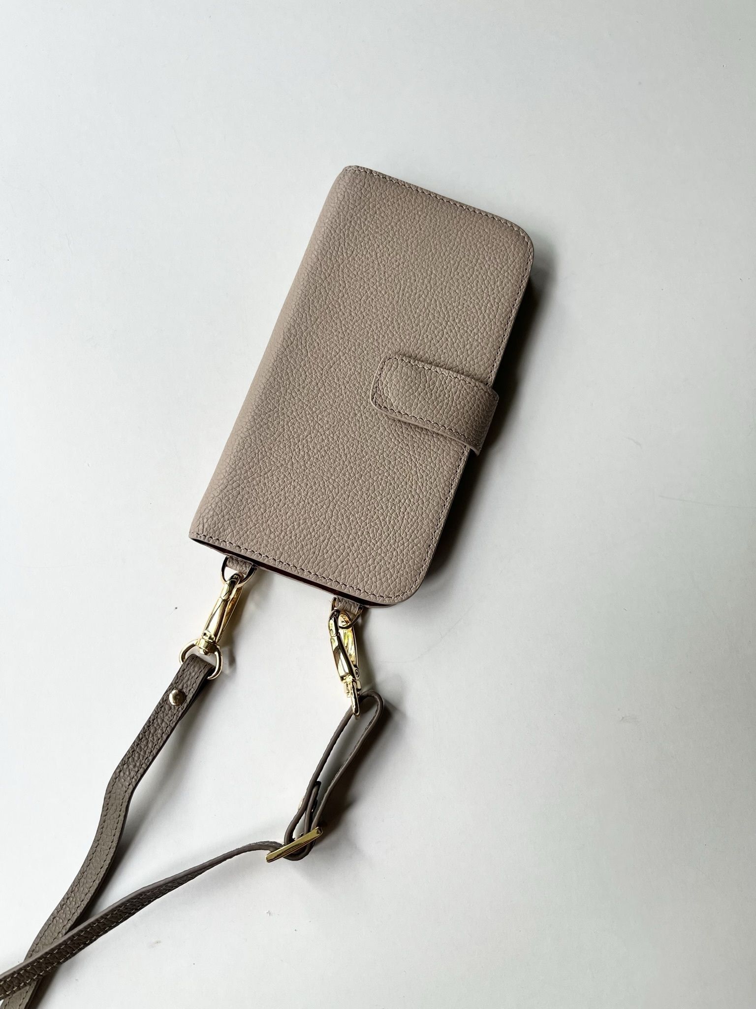 Gamuu バイカラー 名入れ縦ショルダー付き手帳型Iphoneケース