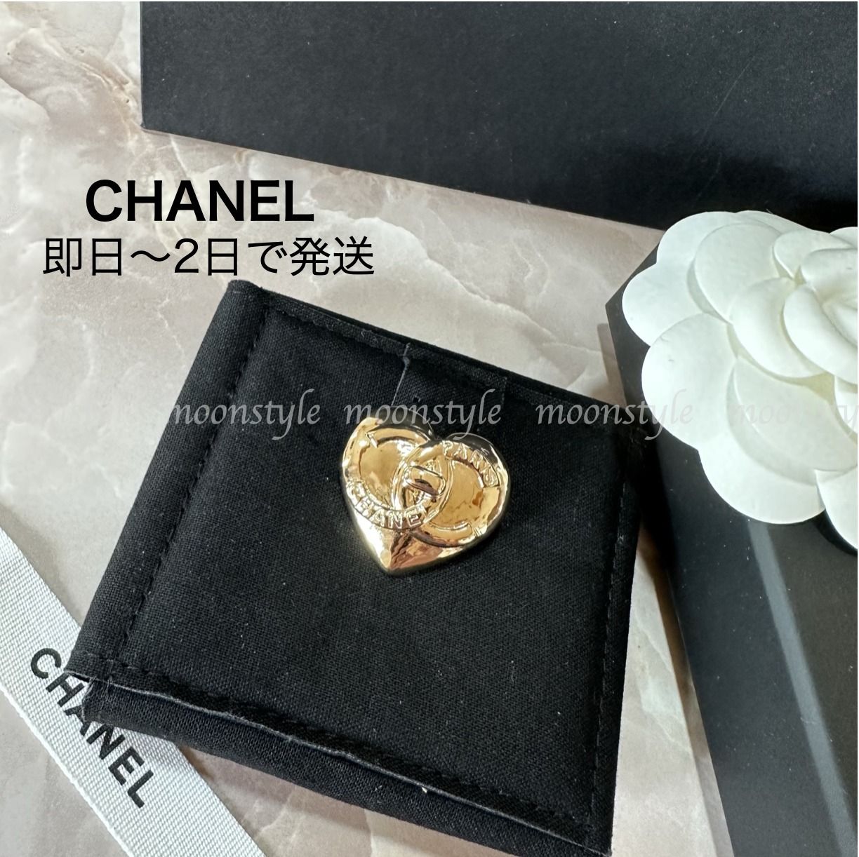 割引 CHANEL☆大人可愛い☆ハートゴールドロゴブローチ (CHANEL アクセサリー