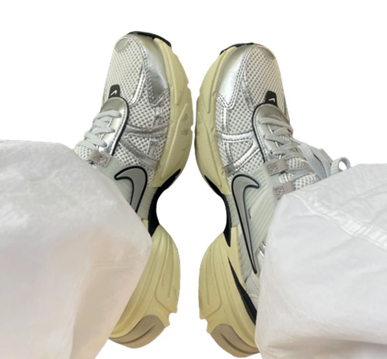 ☆韓国の人気☆【NIKE】☆NIKE V2K RUNTEK.K(W)☆22-29cm