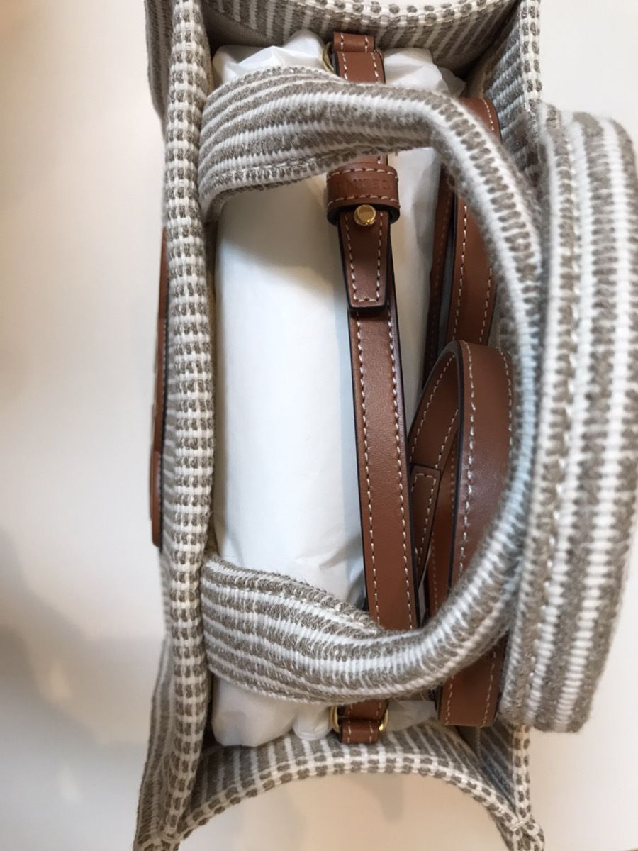 すぐ届く 新作 大人気 スモール カバ タイス CELINE (CELINE