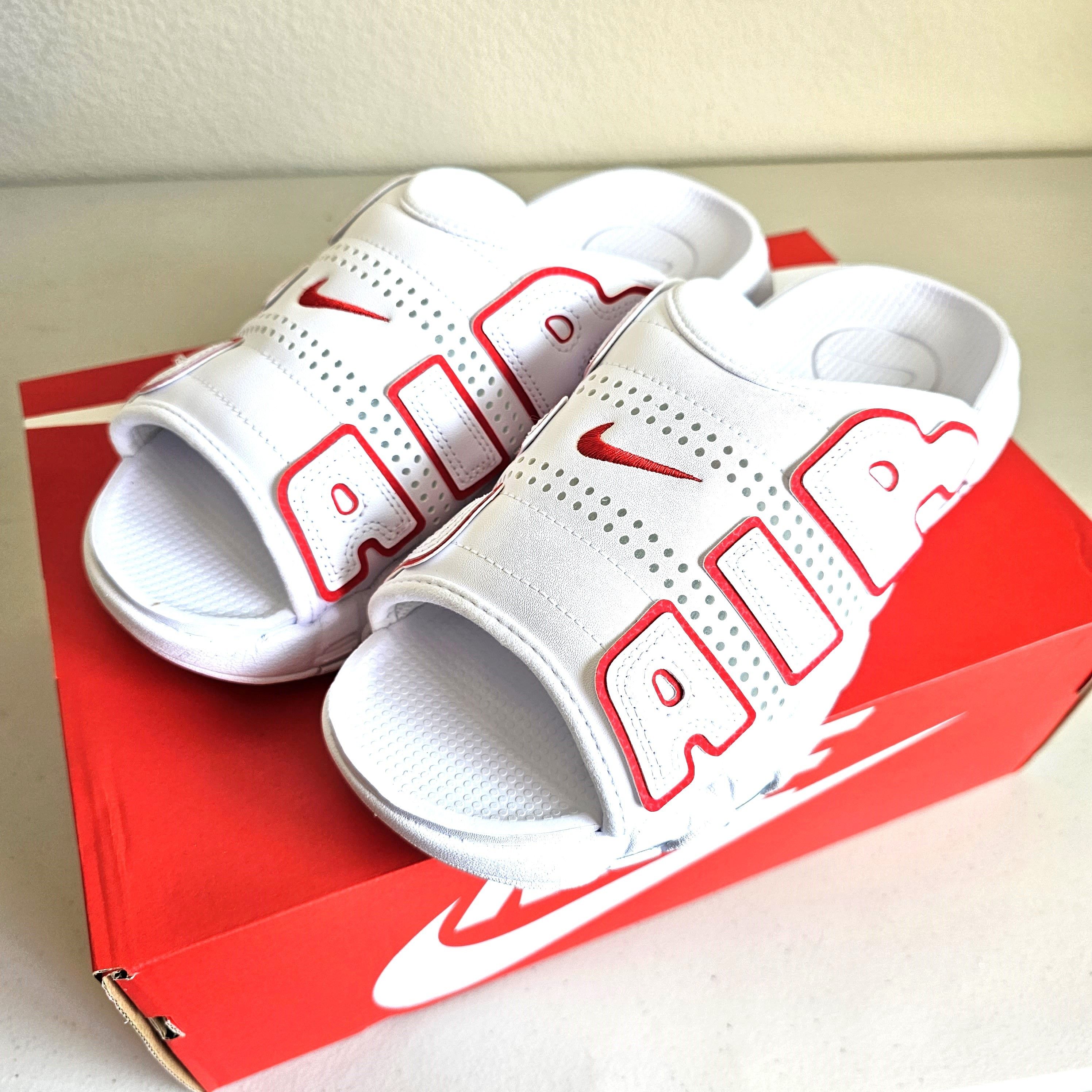 新色出た♪大人気♪ Nike Air More Uptempo☆ モアテン スライド (Nike 