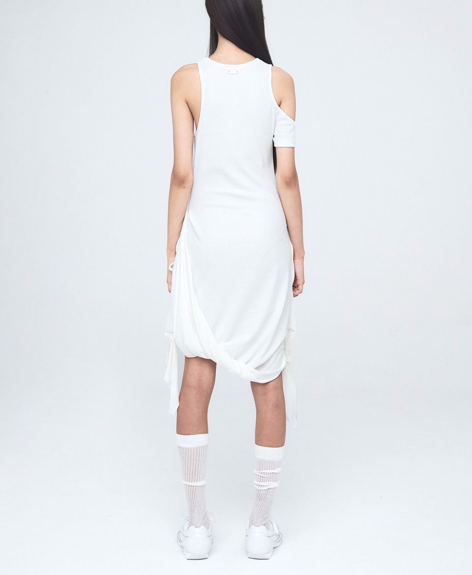 NACHE★韓国★人気★ ASSYMETRIC DRAPING DRESS 2色/追跡あり NACHE☆韓国☆人気☆ ASSYMETRIC DRAPING DRESS 2色/追跡あり