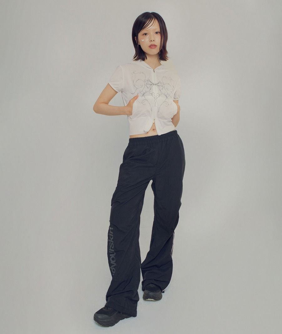 ☆送料・関税込☆hugyourskin☆Ribon cropped hoodie zip-up