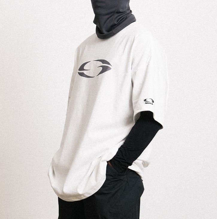 Tシャツ・カットソー GRAILZ OVAL LOGO T-SHIRTS UK572 GRAILZ - Oval Logo T-shirt | HBX - Globally Curated Fashion