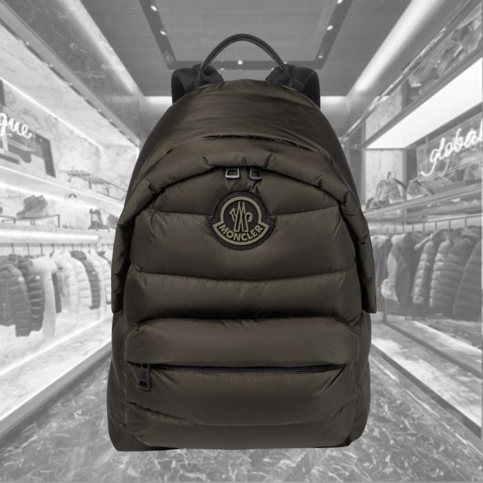 月曜特別価格 Moncler ダウンバックパック-