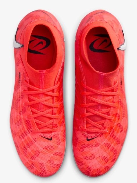 新サッカースパイク☆話題沸騰中Nike Phantom Luna☆選べる2色