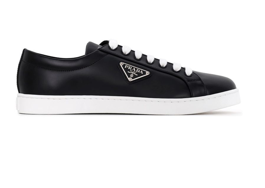 関税込★PRADA★ブラッシュドレザー スニーカー メンズ★正規品 ☆送料関税込☆PRADA ブラッシュドレザー スニーカー メンズ