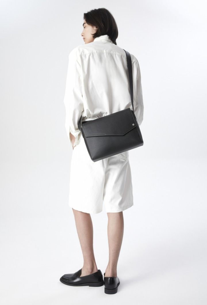 ★【JILLSTUART】★HEXAGON LEATHER クロスボディバッグ M★ ☆【JILLSTUART】☆HEXAGON LEATHER クロスボディバッグ M