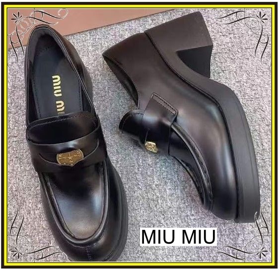 MIUMIU】ミュウミュウ レザー ローファー ブラック (MiuMiu/ローファー