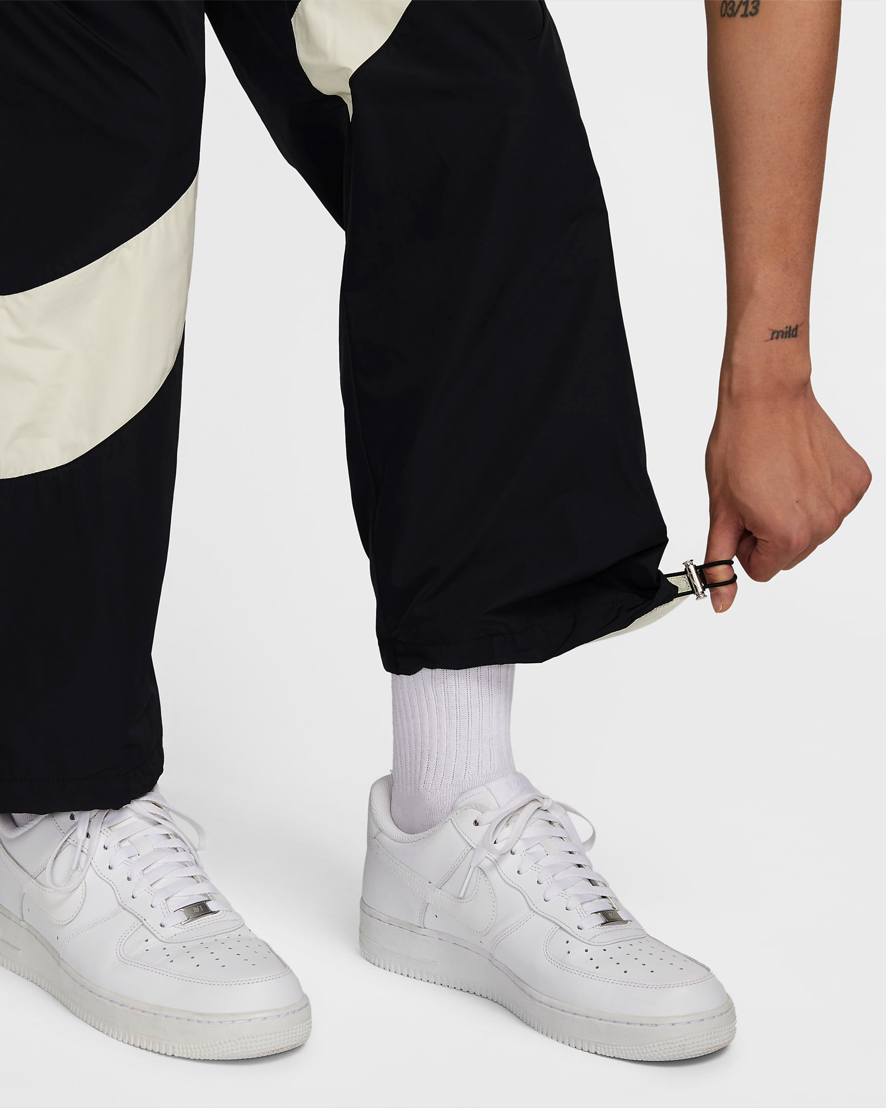 ☆NIKE☆SWOOSH WOVEN PANTS ウーブンパンツ☆追跡可 (Nike