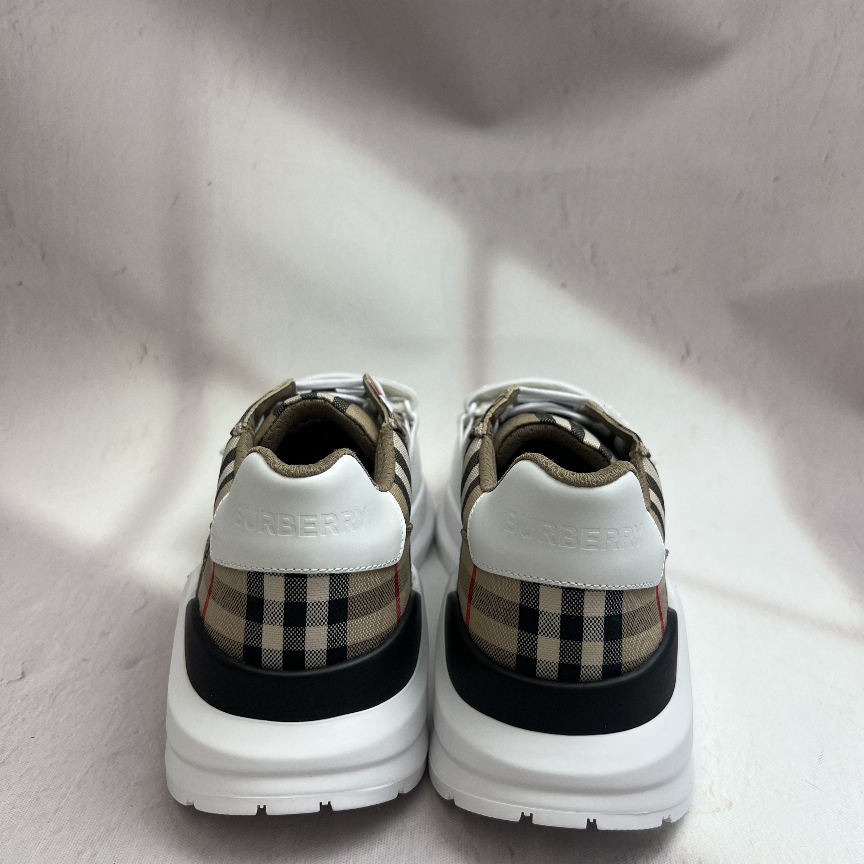 関税・送料込 Burberry Vintage Check スニーカー ☆人気☆【BURBERRY】☆VINTAGE CHECK SUEDE LEATHER SNEAKERS