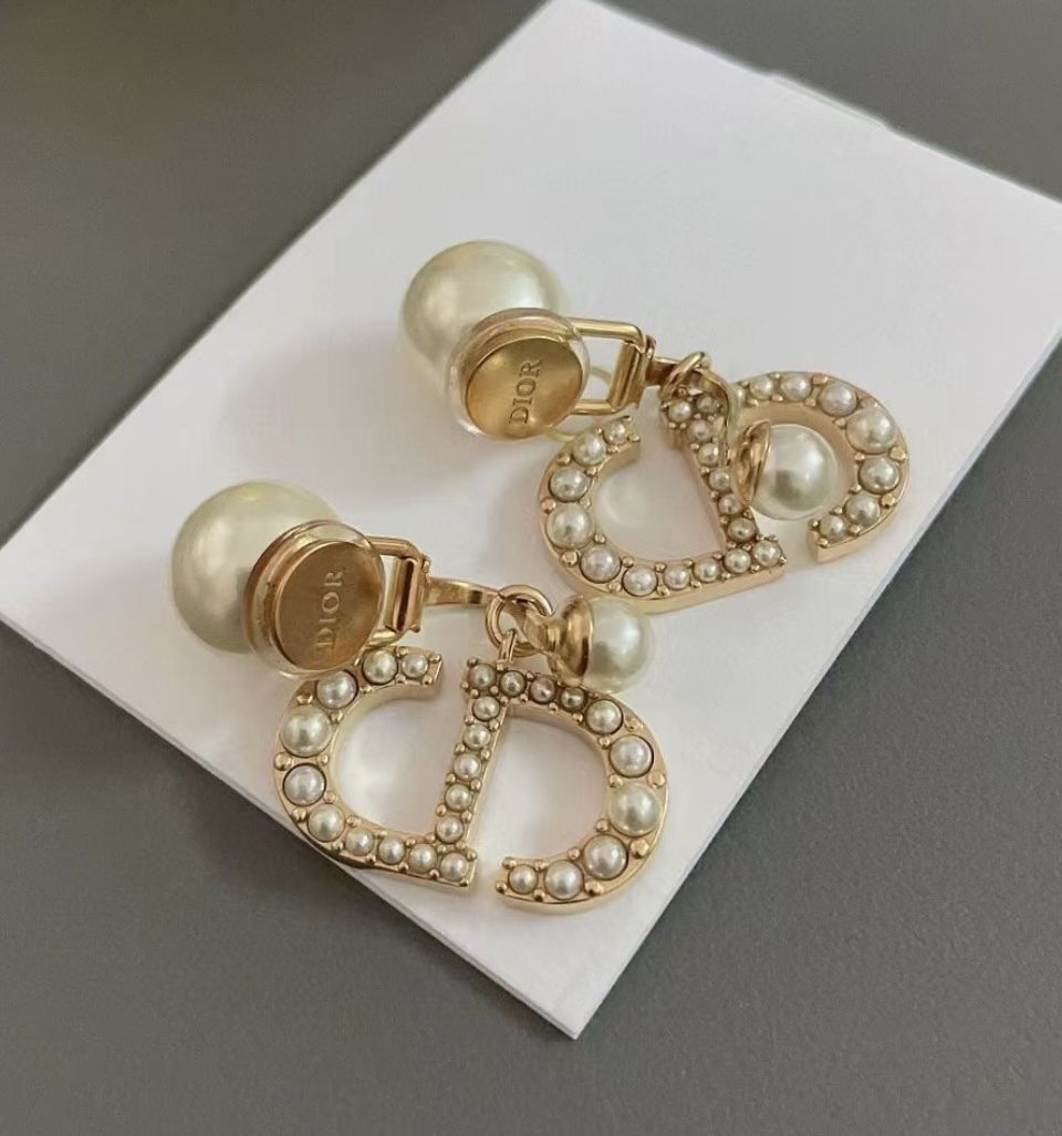 国内配送♡DIORイヤリング♡上品パール (Dior/イヤリング