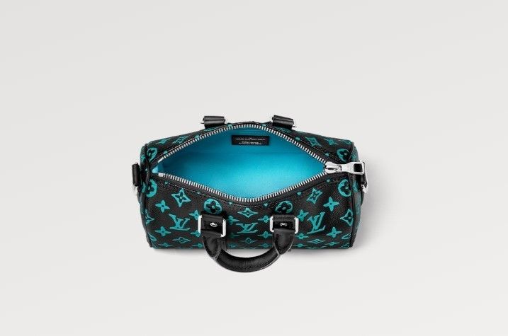 丁度良いサイズ感☆ Louis Vuitton キーポル バンドリエール 25