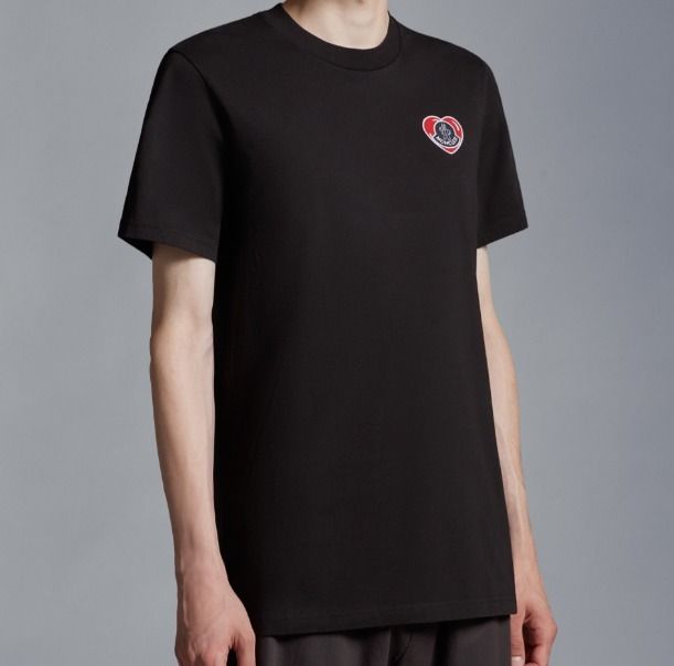 MONCLER GRENOBLE 2024/25秋冬新作 ロゴパッチ付き 半袖Tシャツ MONCLER 2024/25 秋冬新作 ロゴパッチ付き 半袖ポロシャツ