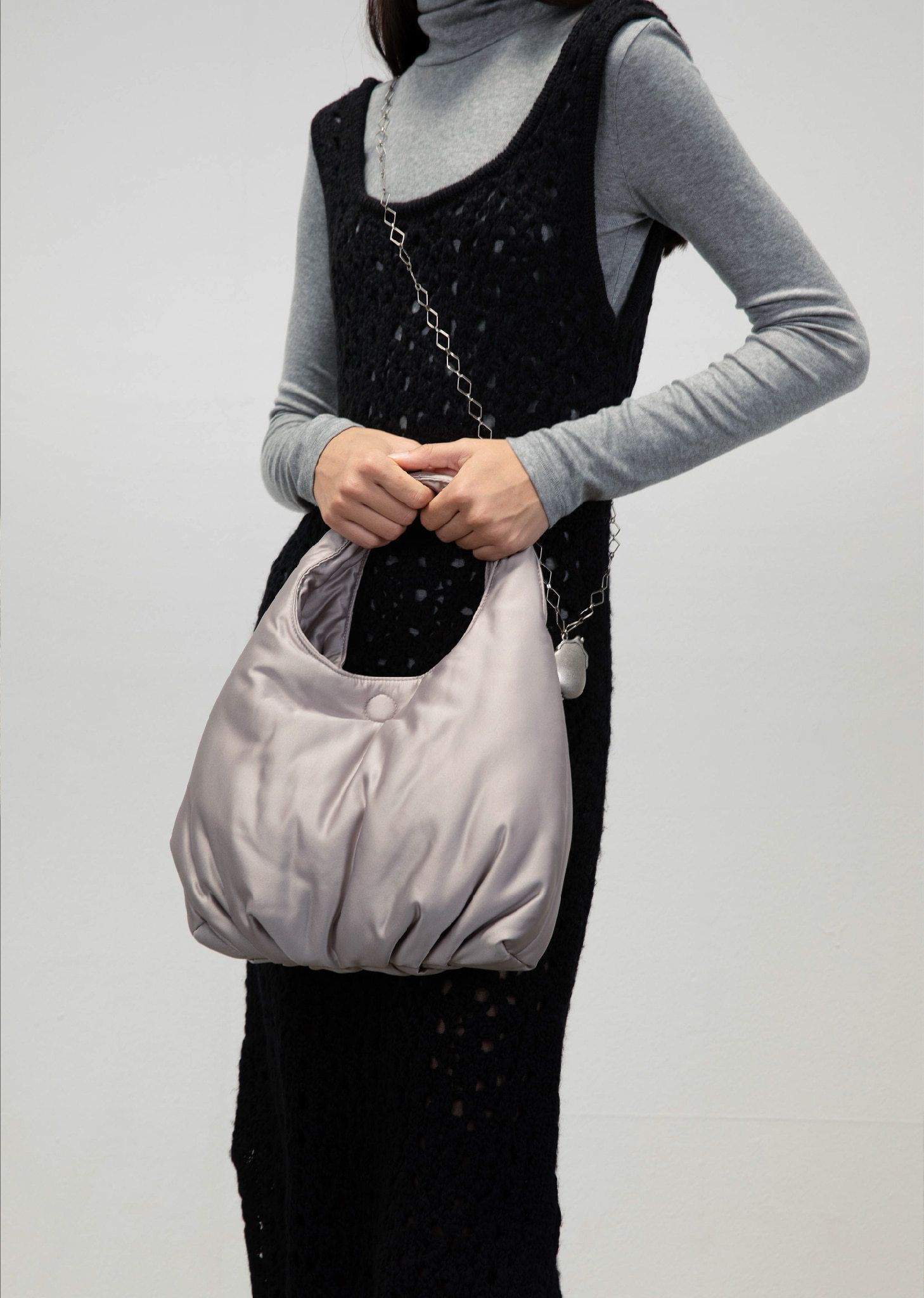 ★AMOMENTO アモーメント★SILKY PADDED BAG★ペデッド バック★ ☆AMOMENTO アモーメント☆SILKY PADDED BAG☆ペデッド バック☆
