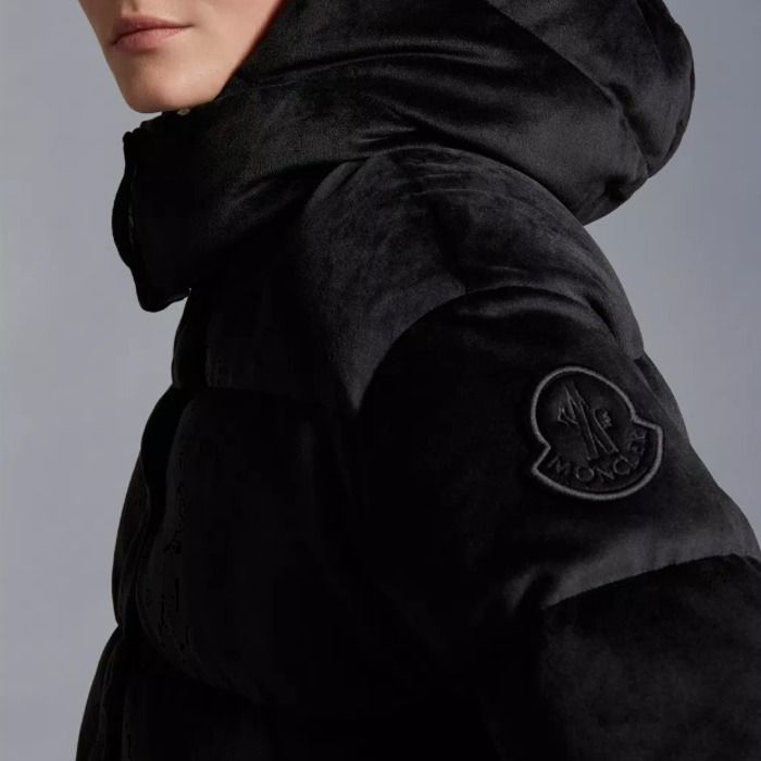 売切必至★Moncler Dallesショートダウンジャケット★New MONCLER DALLES(モンクレール) アウター(レディース) - 海外通販