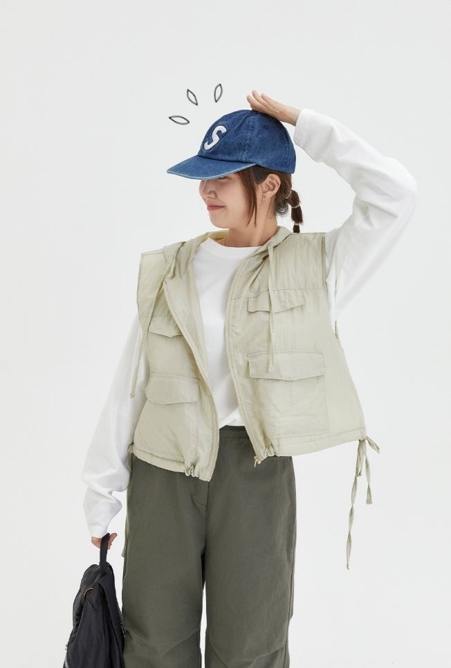 【BAON】23FW★ [BAONHAUS] strap pocket nylon hood vest BAON】23FW☆ [BAONHAUS] strap pocket nylon hood vest (BAON